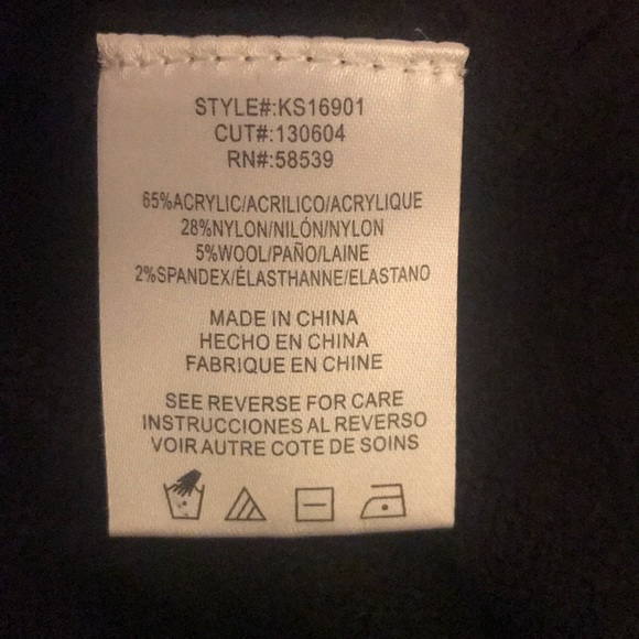 Kut from the Kloth off the Shoulder Sweater Size S - Picture 8 of 10